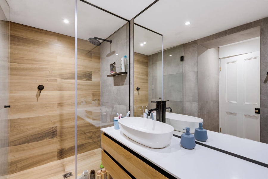 2 Bedroom Property for Sale in De Waterkant Western Cape